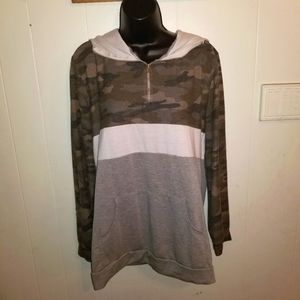 7th Ray Camo Multi Print Hoodie Quarter Zip Fits Like S/M Color Block